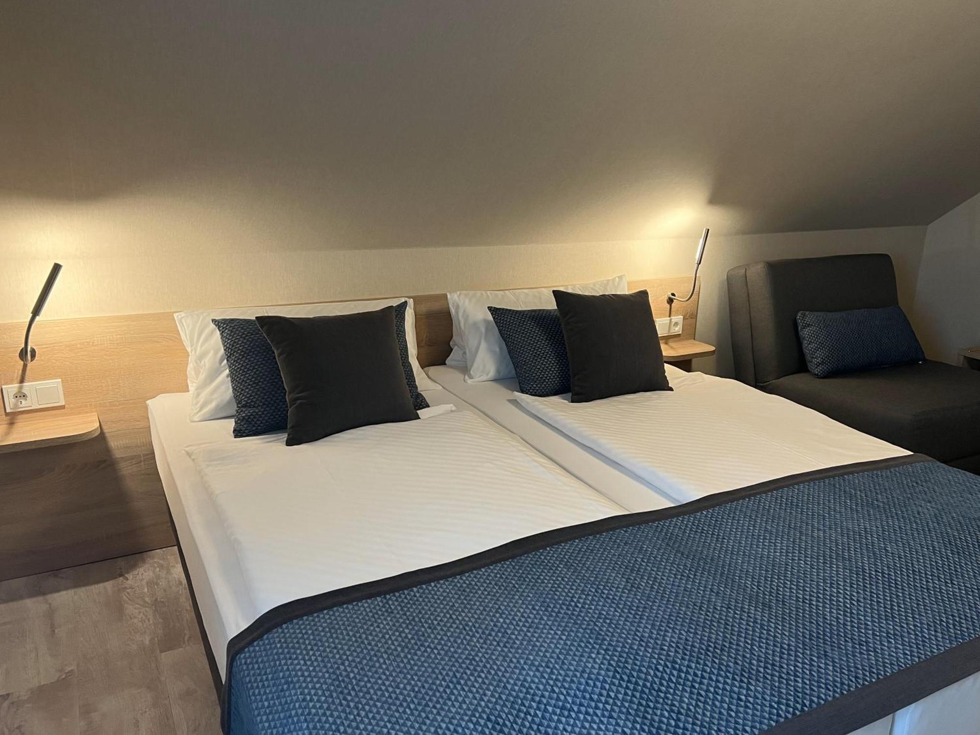 Hotel Aal-Kate Wuppertal Esterno foto