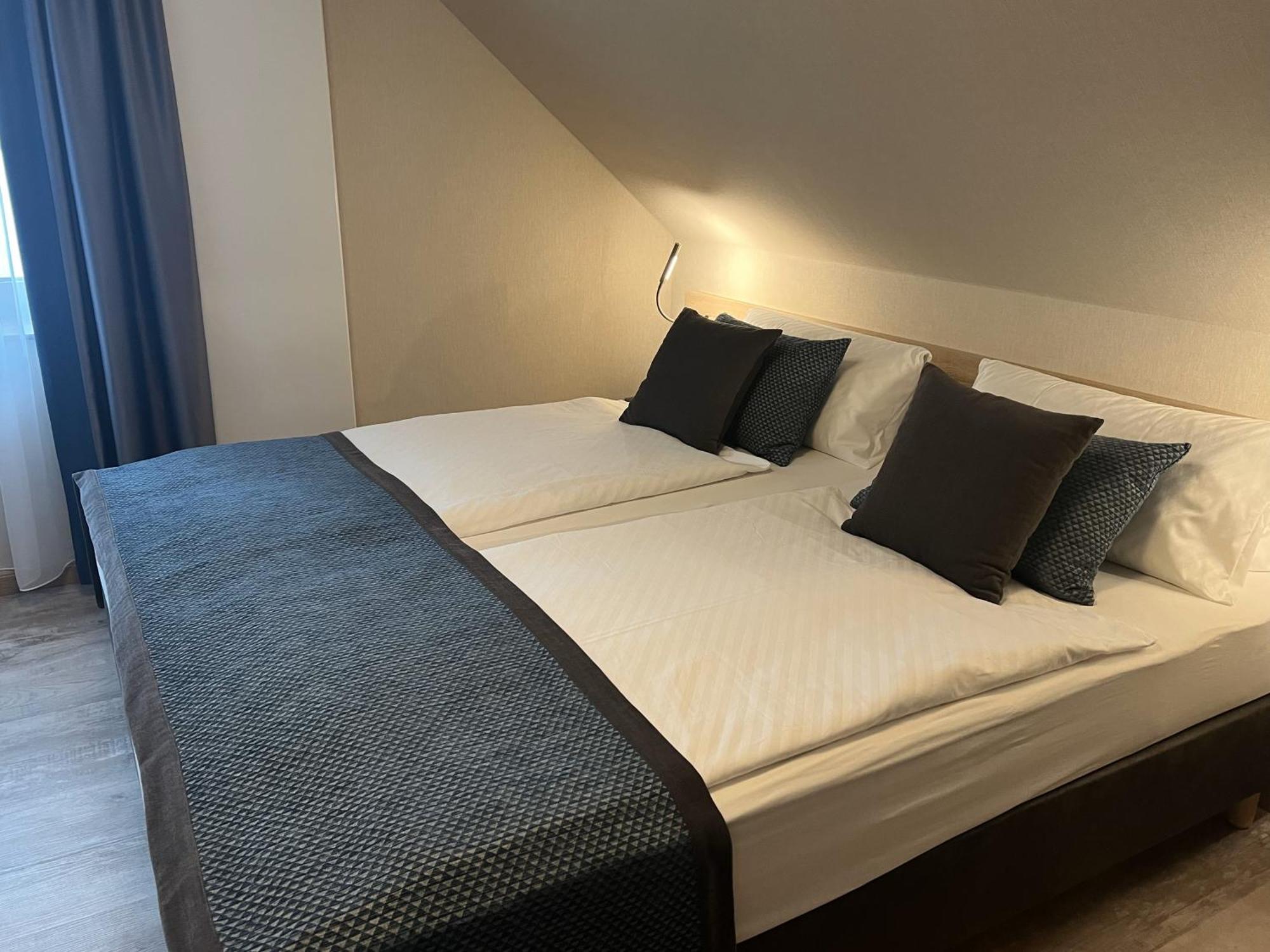 Hotel Aal-Kate Wuppertal Esterno foto